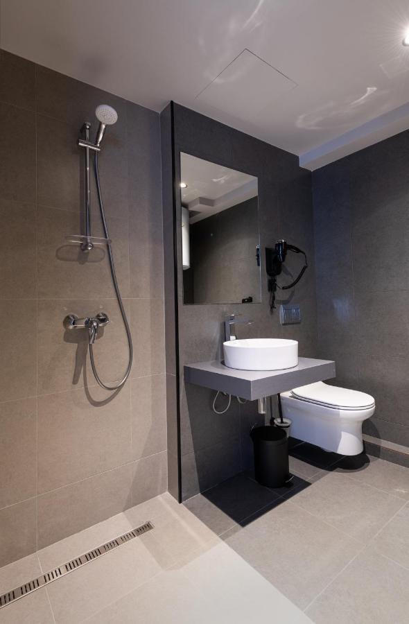 Bet25 Hotel Batumi Bagian luar foto