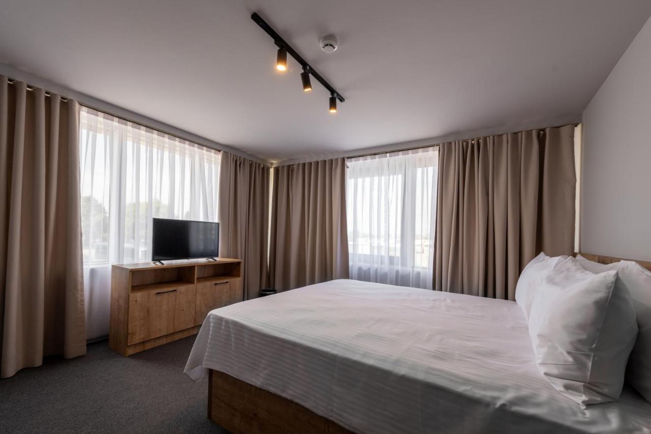 Bet25 Hotel Batumi Bagian luar foto