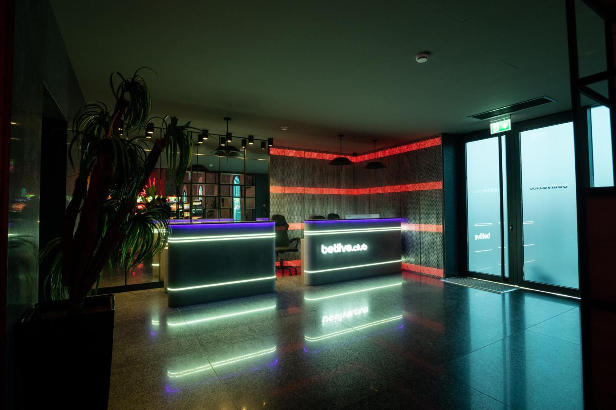Bet25 Hotel Batumi Bagian luar foto